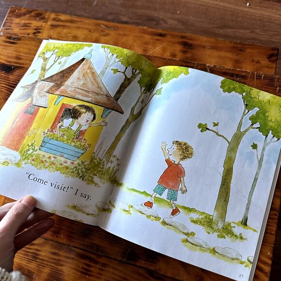 Vintage 1997 Scholastic A Box Can Be Many Things Paperback Book - Picture 6 of 8